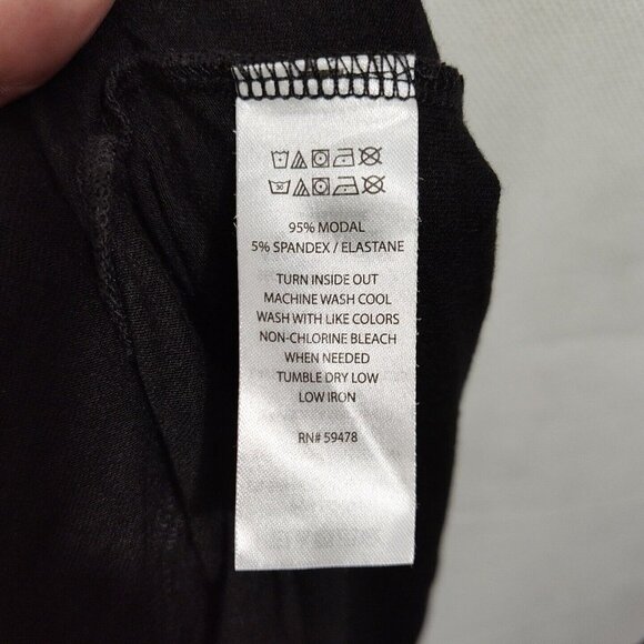 Mercer and Madison Black Pullover V-neck knit Top Women Size XL Short Sleeve - Picture 6 of 6